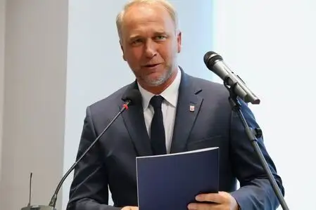Powiatowe Święto Policji w Opocznie: awanse i wyróżnienia dla funkcjonariuszy