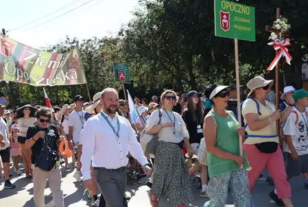 Ponad 1500 pielgrzymów wyruszyło z Opoczna na Jasną Górę