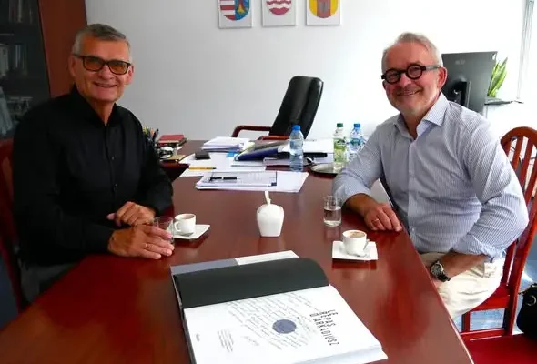 Drzewica: wybitny szef kuchni Arkadiusz Zuchmański z wizytą u burmistrza