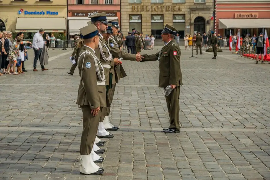 Święto Policji w Opocznie: awanse i odznaczenia dla funkcjonariuszy