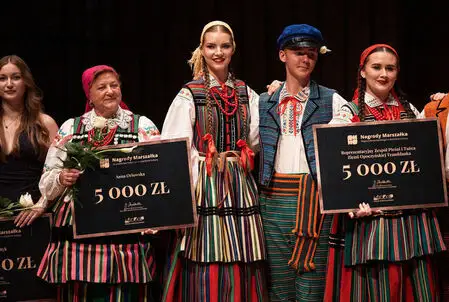 Tramblanka i Anna Orłowska z nagrodami Marszałka Województwa Łódzkiego