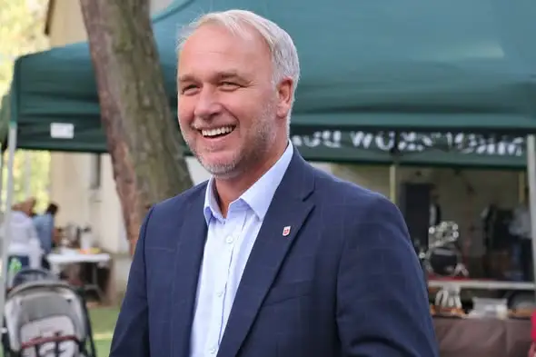 Piknik rodzinny w Mroczkowie Dużym: zabawa, atrakcje i lokalna integracja