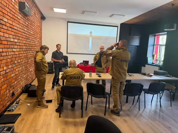 Druhowie z OSP Opoczno zdobyli uprawnienia pilotów dronów