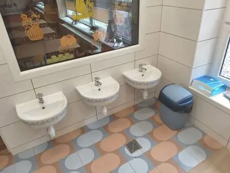 Przedszkole nr 8 w Opocznie z odnowionymi łazienkami po modernizacji