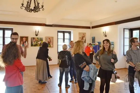 Wernisaż wystawy stowarzyszenia INDYGO w Muzeum Regionalnym w Opocznie