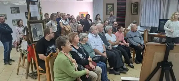 Wystawa „Ocalić od zapomnienia” w Gminie Mniszków przyciągnęła mieszkańców