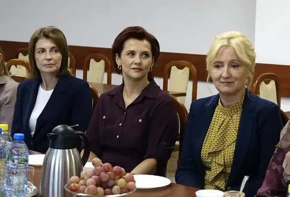 Dzień Edukacji Narodowej w Drzewicy: nagrody dla dyrektorek i nauczycielek